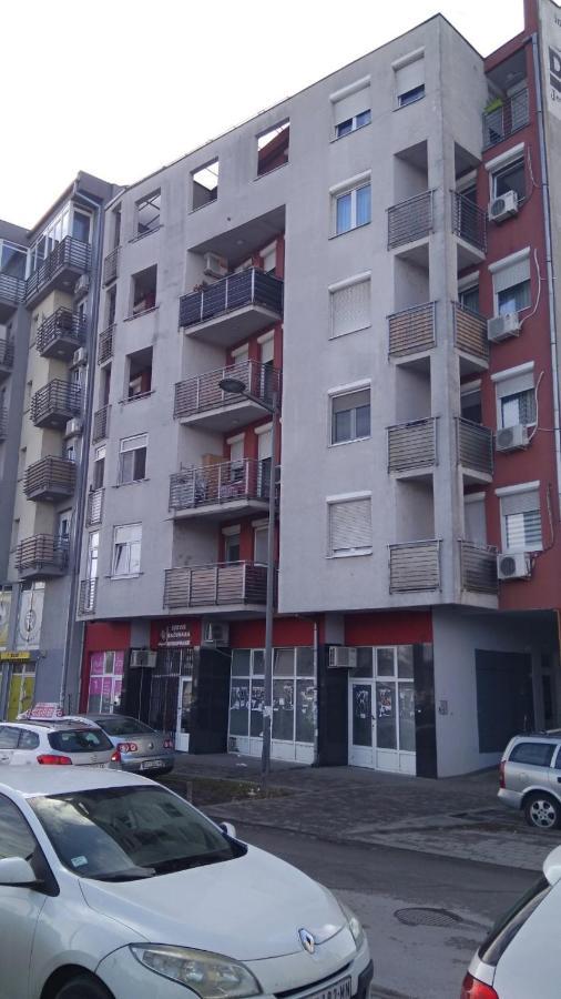 Jovana'S Apartment Нови-Сад Экстерьер фото